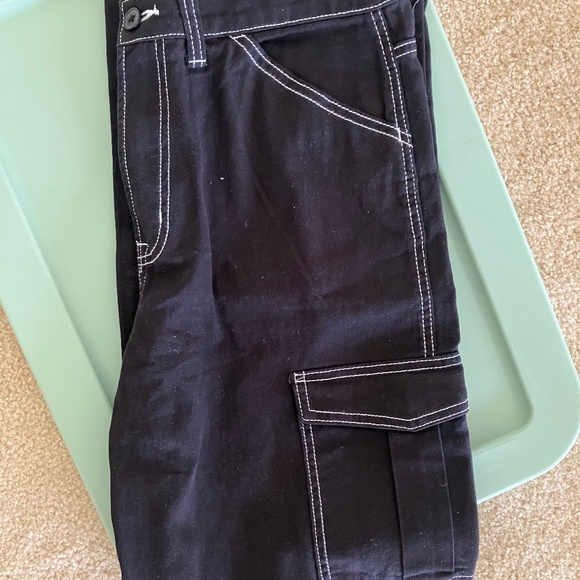 H&M 90s Baggy Cargo Jeans Black NWT Size 8 - Picture 8 of 8